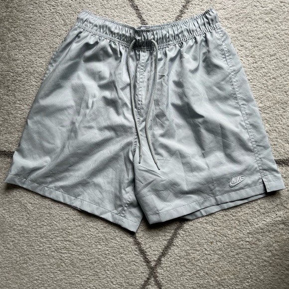 Nike Woven Shorts - Picture 5 of 5